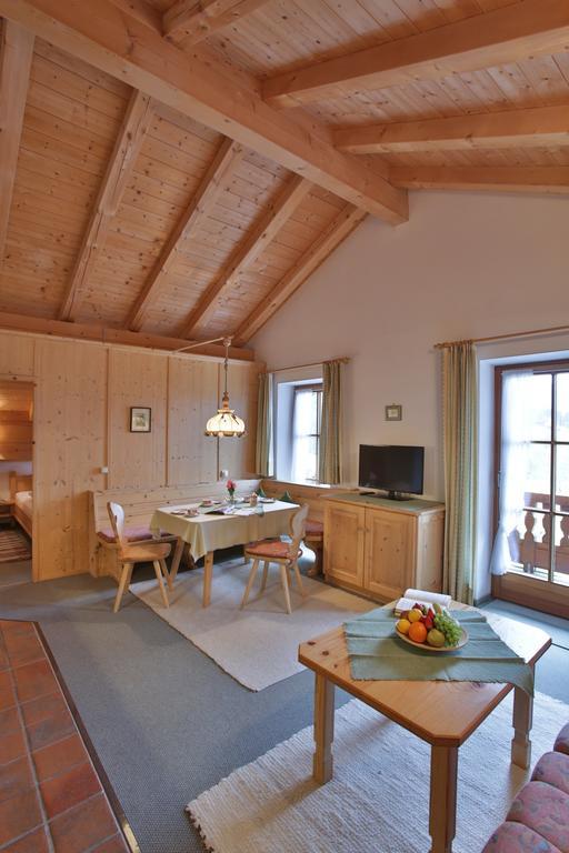 Berggasthaus Weingarten Ruhpolding Bilik gambar